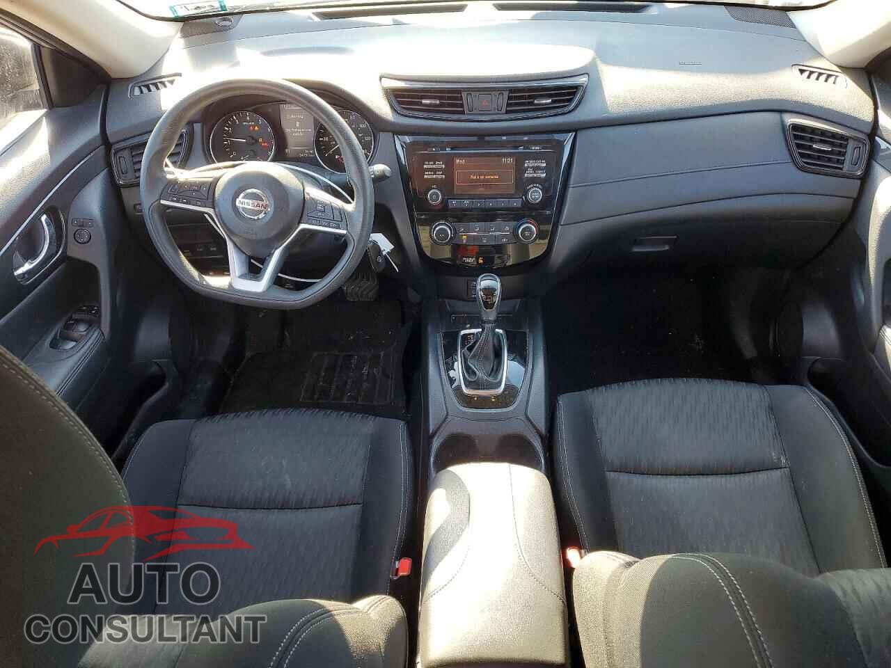 NISSAN ROGUE 2017 - KNMAT2MVXHP552329