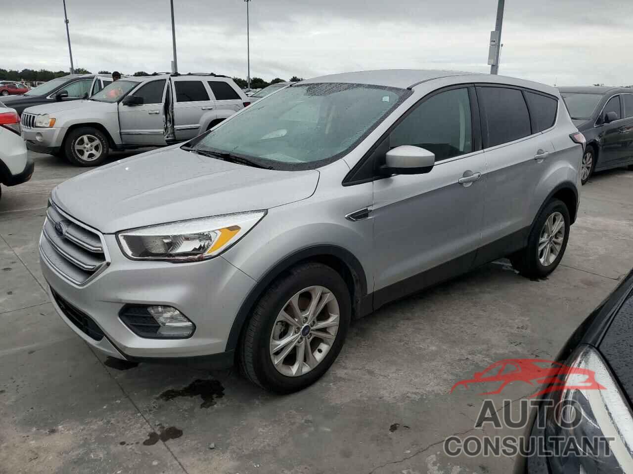 FORD ESCAPE 2017 - 1FMCU0GD6HUE43778