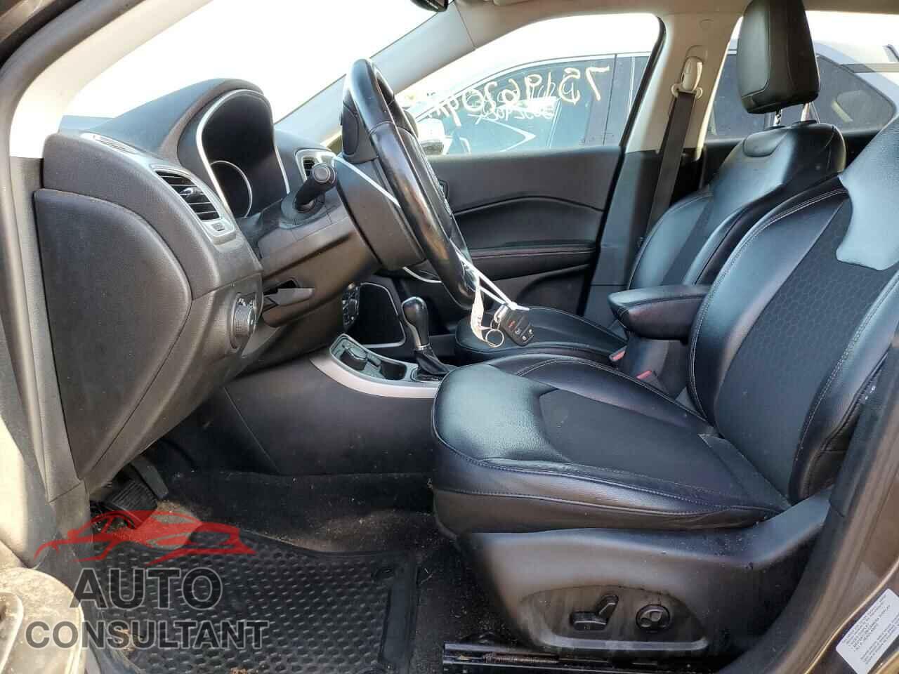 JEEP COMPASS 2017 - 3C4NJDBB9HT656947