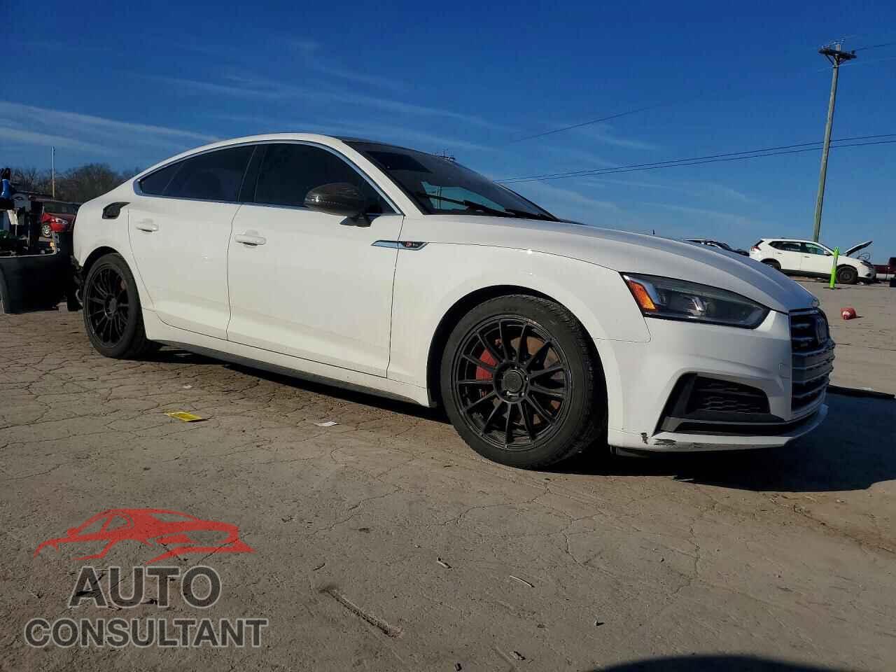 AUDI A5 2019 - WAUDNCF51KA078899