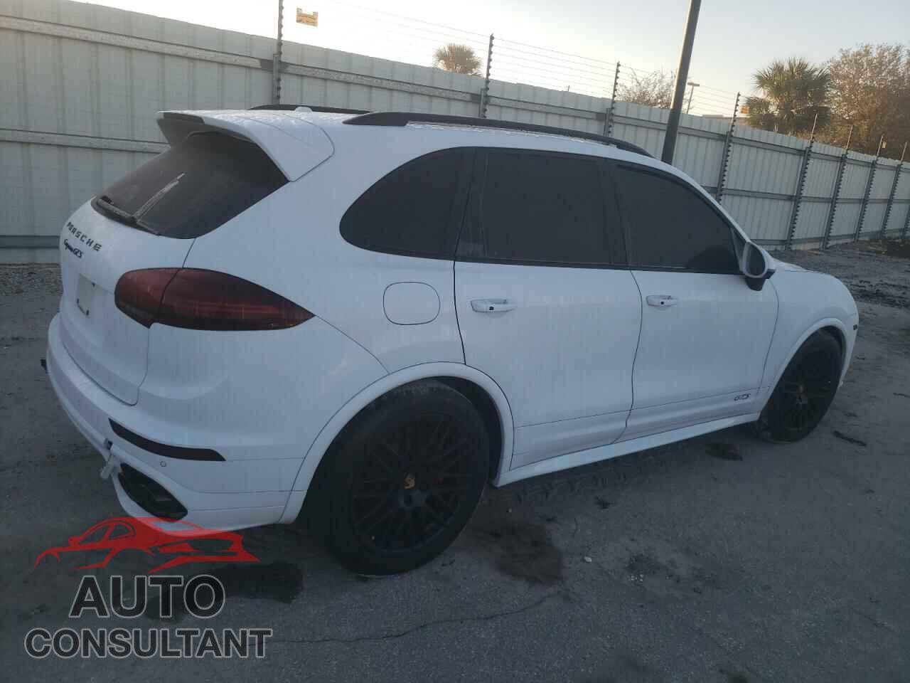 PORSCHE CAYENNE 2017 - WP1AD2A29HLA83277