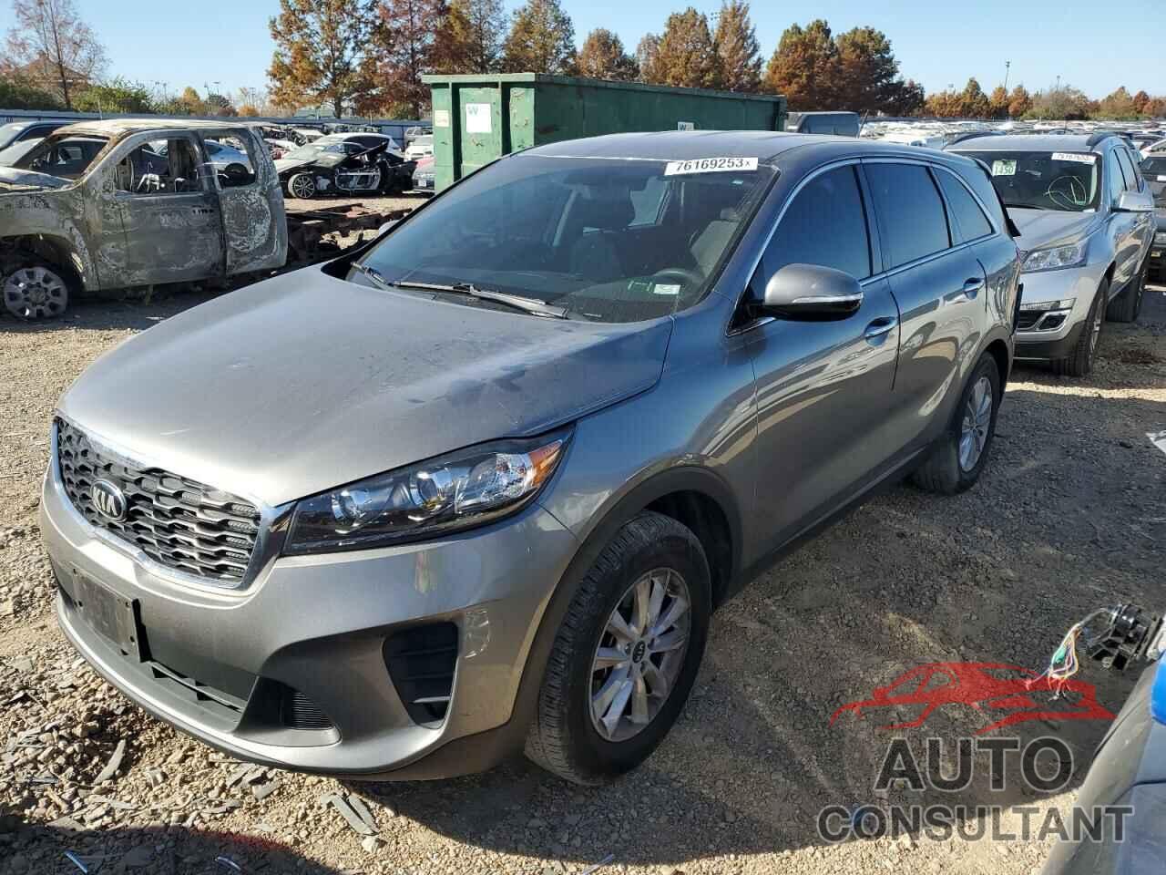 KIA SORENTO 2019 - 5XYPG4A34KG547005