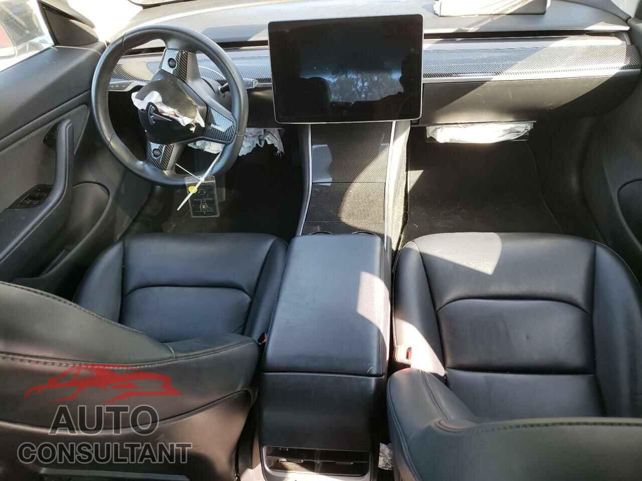 TESLA MODEL 3 2018 - 5YJ3E1EA5JF169892