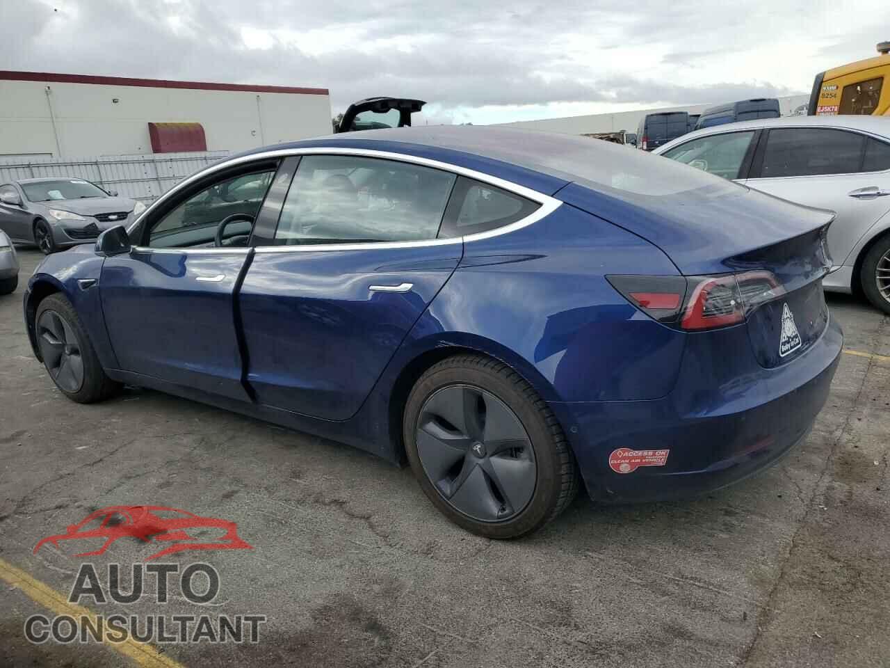 TESLA MODEL 3 2018 - 5YJ3E1EA1JF027118