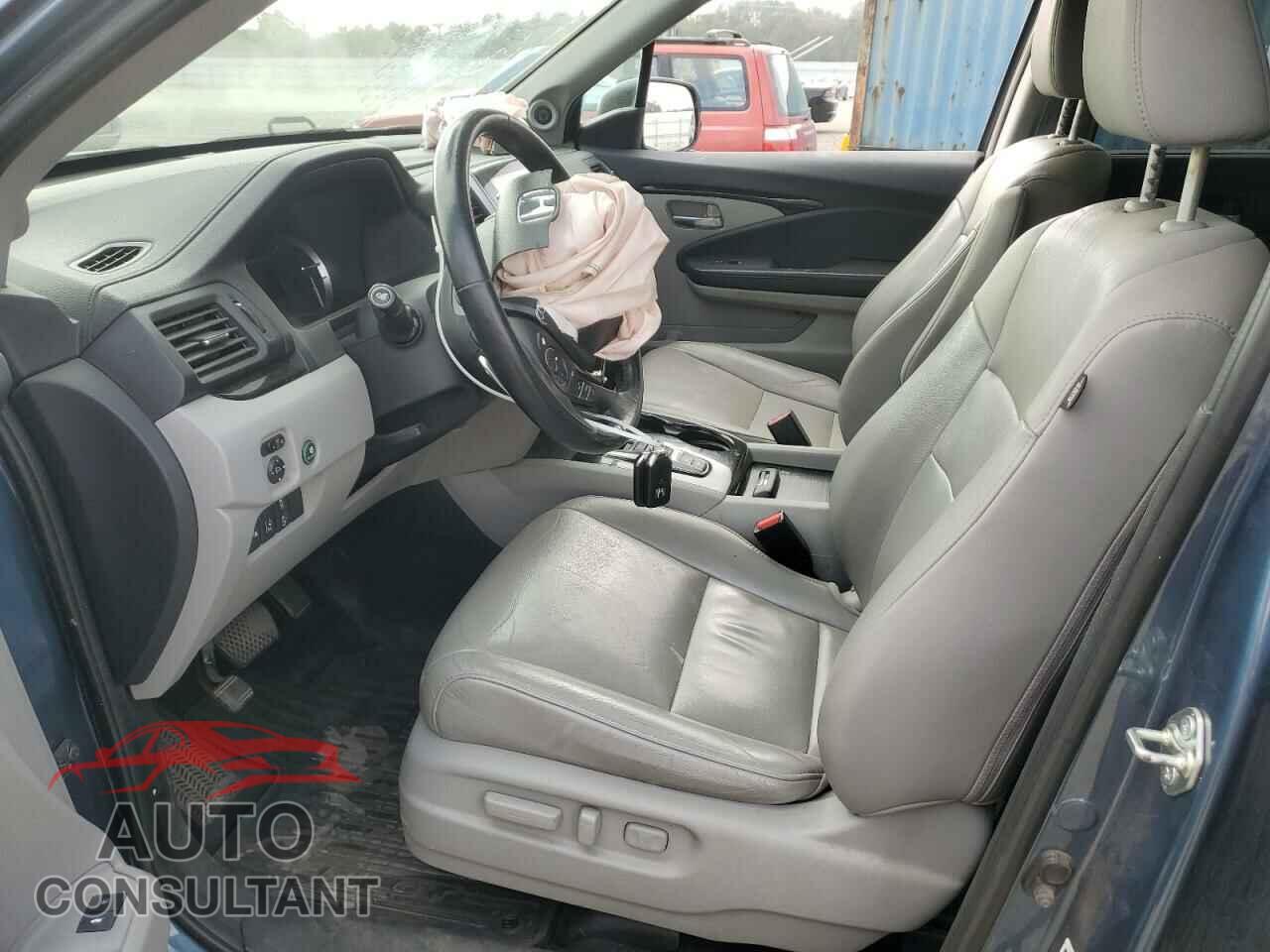HONDA PILOT 2016 - 5FNYF6H94GB070300