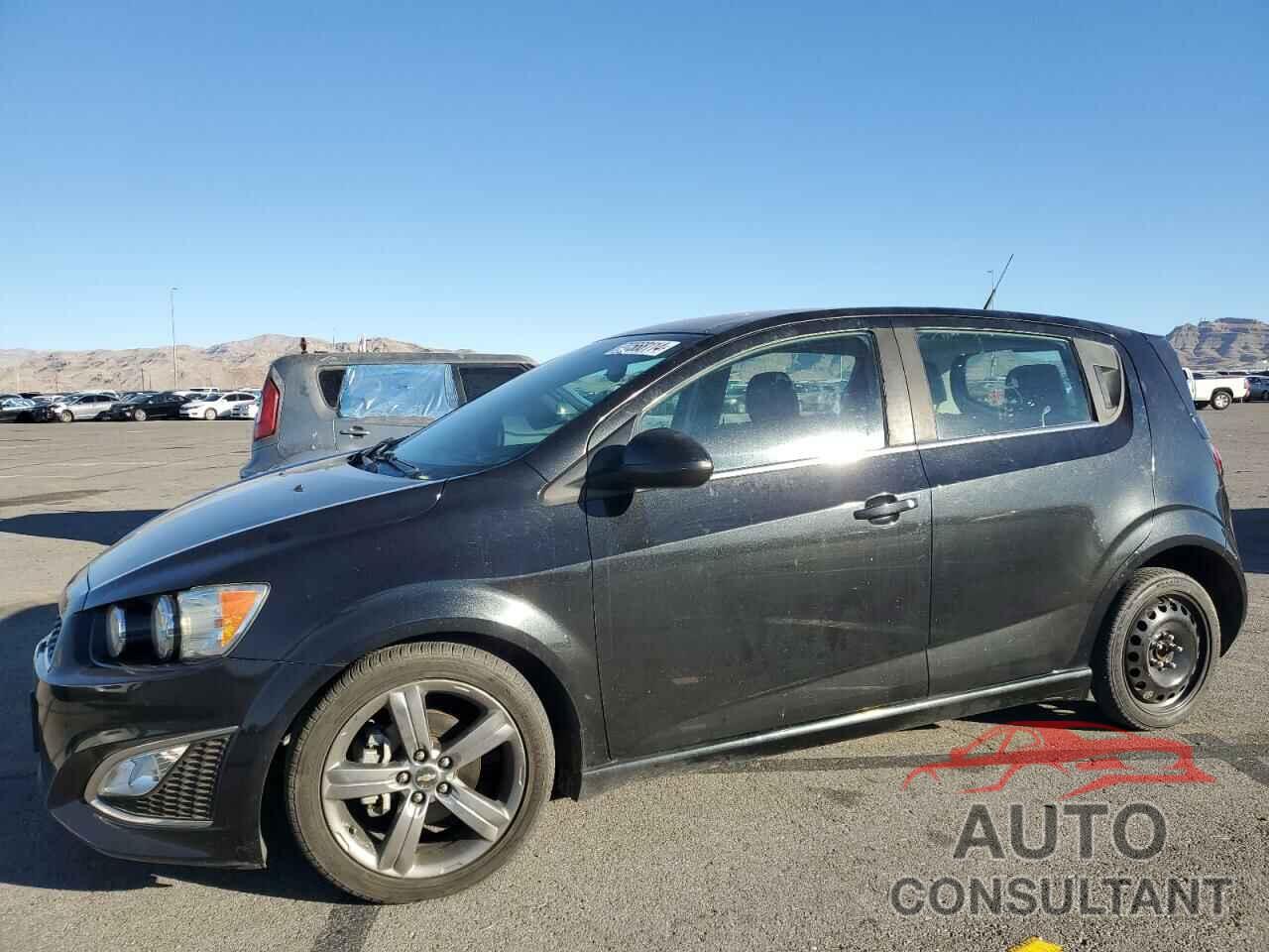 CHEVROLET SONIC 2014 - 1G1JG6SB4E4101469
