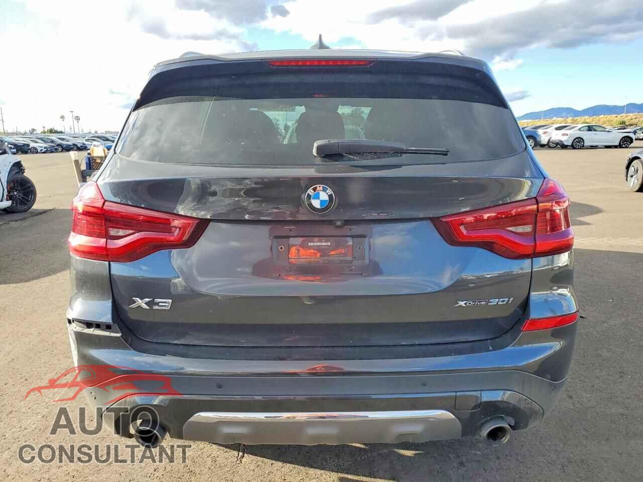 BMW X3 2019 - 5UXTR9C54KLR08322