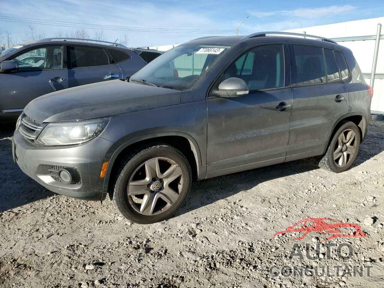 VOLKSWAGEN TIGUAN 2015 - WVGJV7AX0FW526818