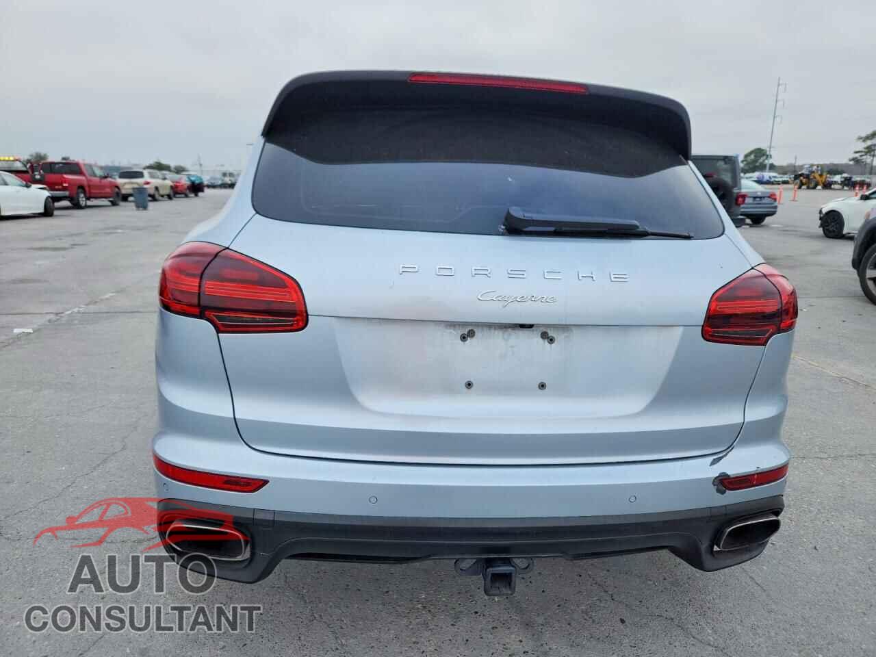 PORSCHE CAYENNE 2017 - WP1AA2A22HKA86956
