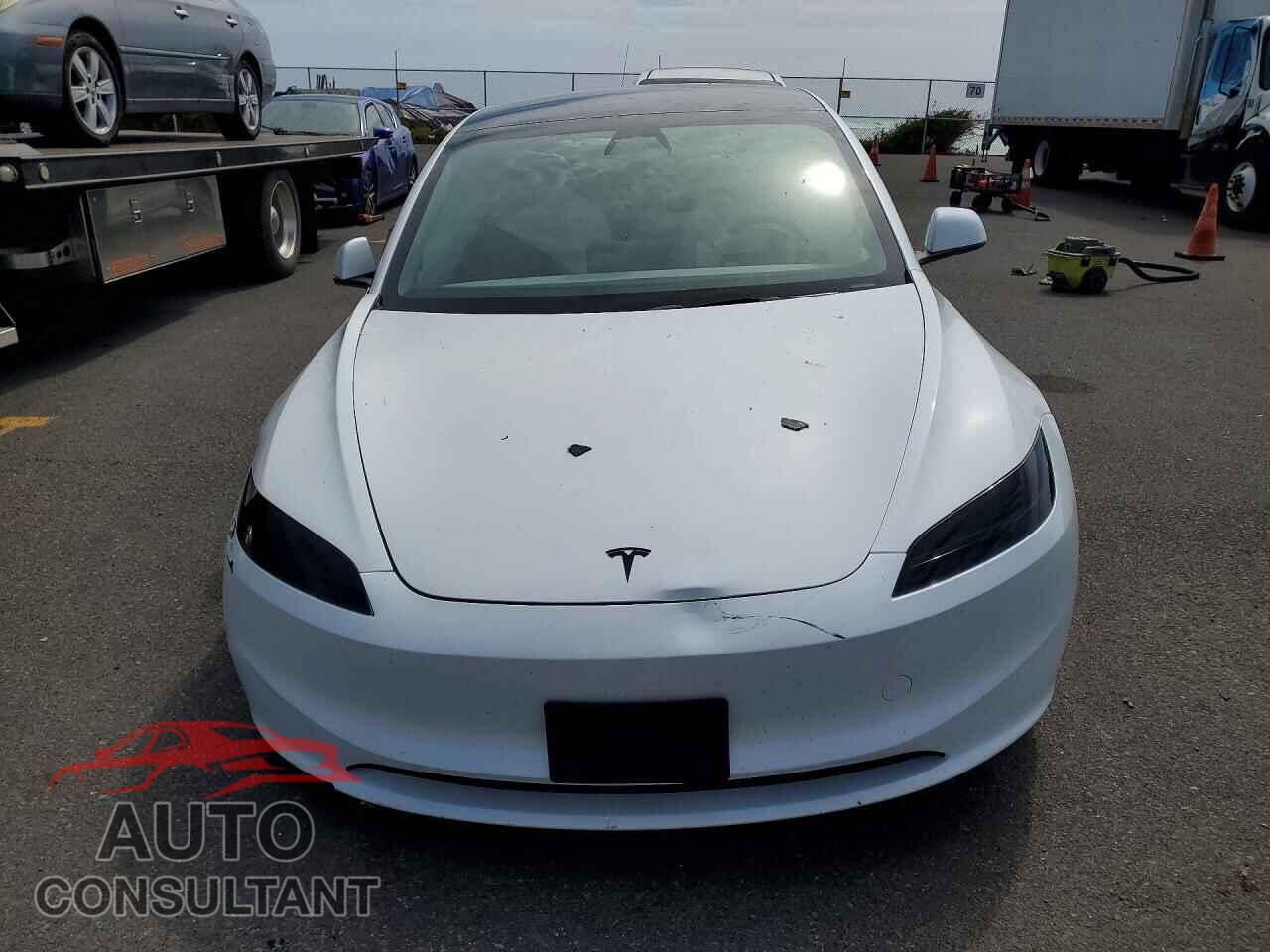 TESLA MODEL 3 2026 - 5YJ3E1EA9TF134792