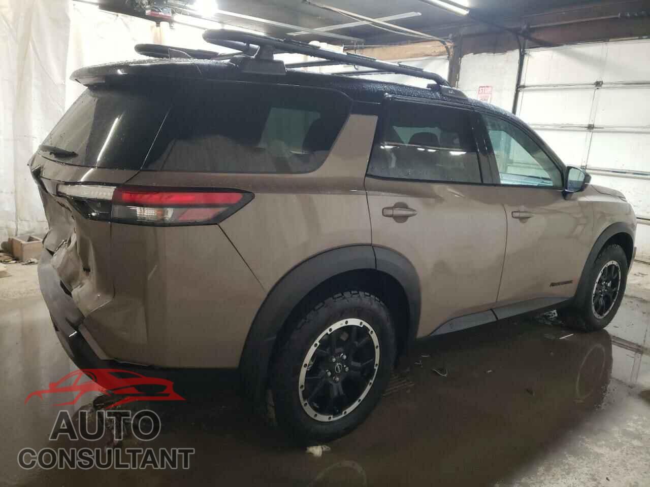 NISSAN PATHFINDER 2023 - 5N1DR3BD2PC261675