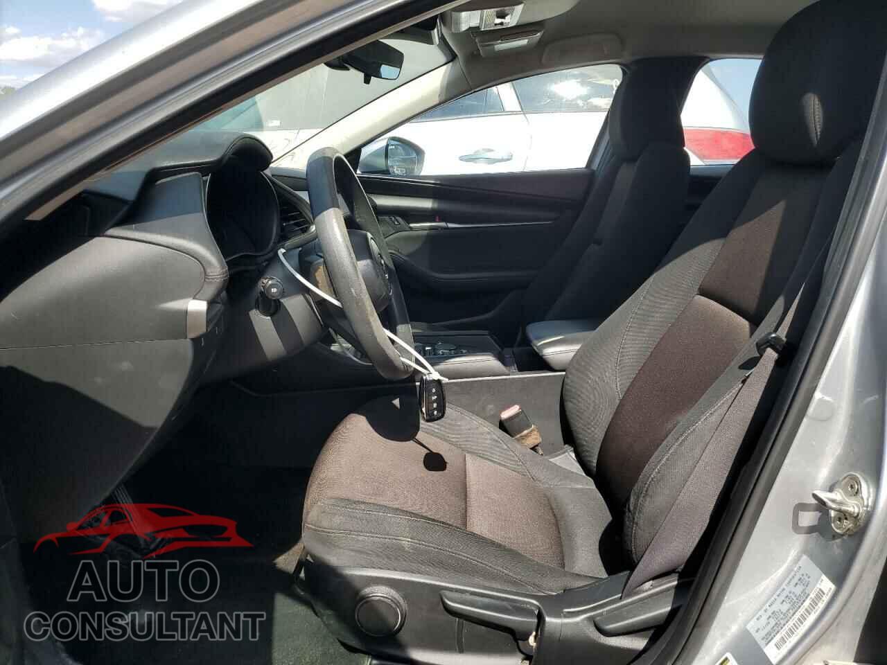 MAZDA 3 2021 - JM1BPAA78M1328398