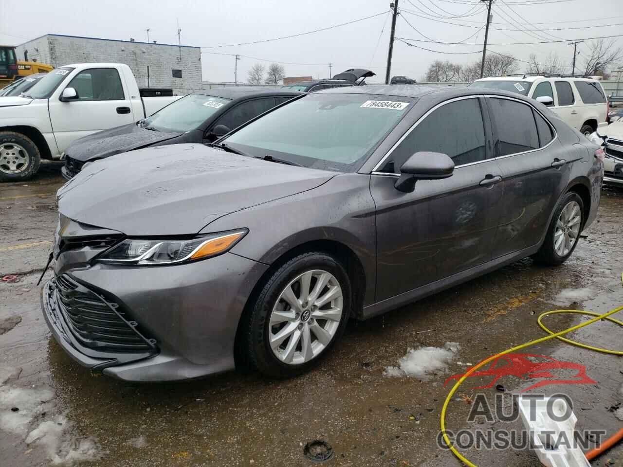 TOYOTA CAMRY 2018 - 4T1B11HK5JU674510