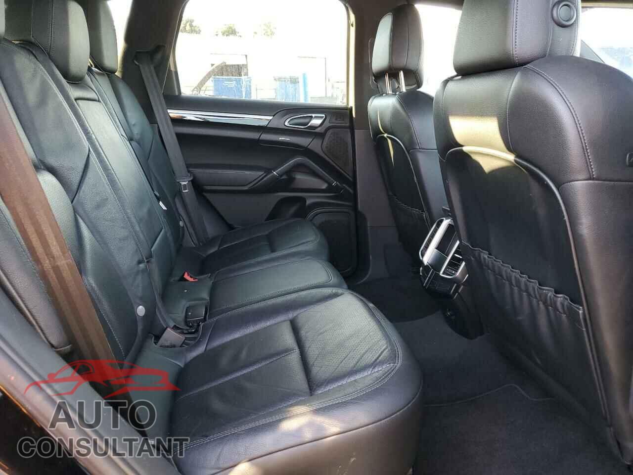 PORSCHE CAYENNE 2012 - WP1AA2A26CLA10272