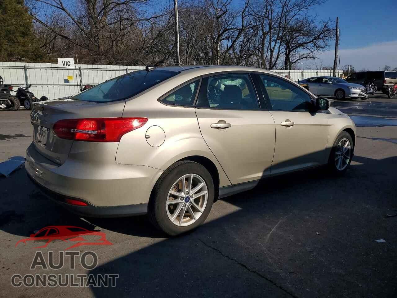 FORD FOCUS 2018 - 1FADP3FE5JL236442