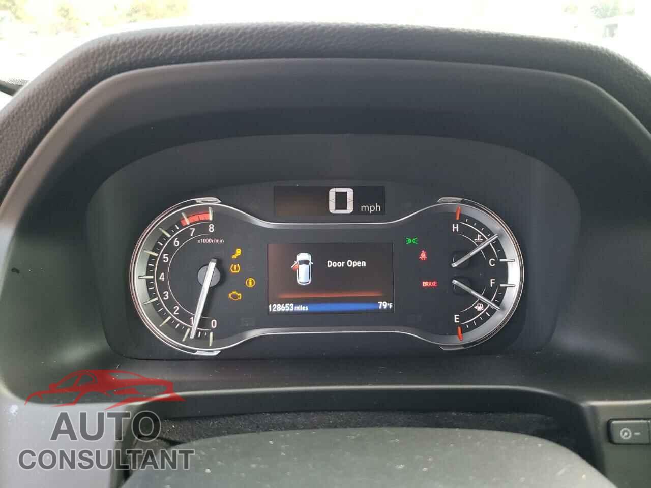 HONDA PILOT 2017 - 5FNYF6H09HB068805