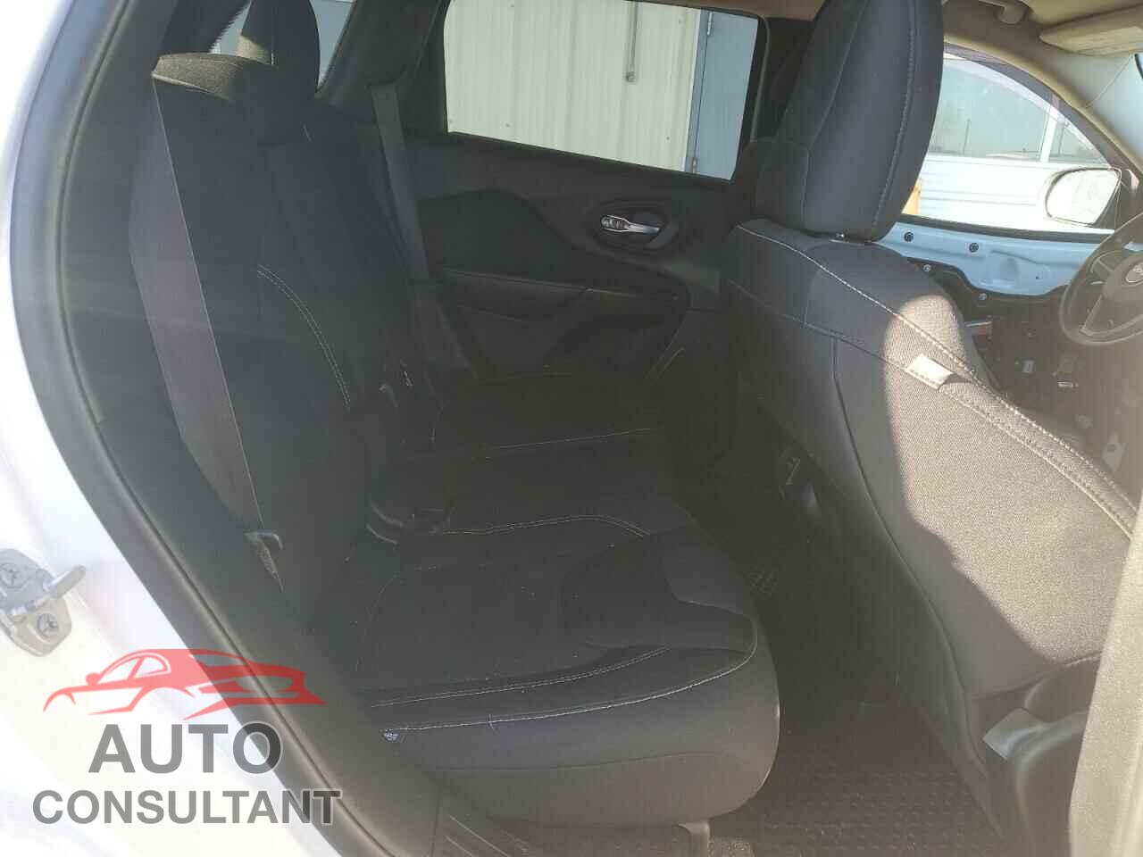 JEEP GRAND CHER 2015 - 1C4PJMCS7FW559115