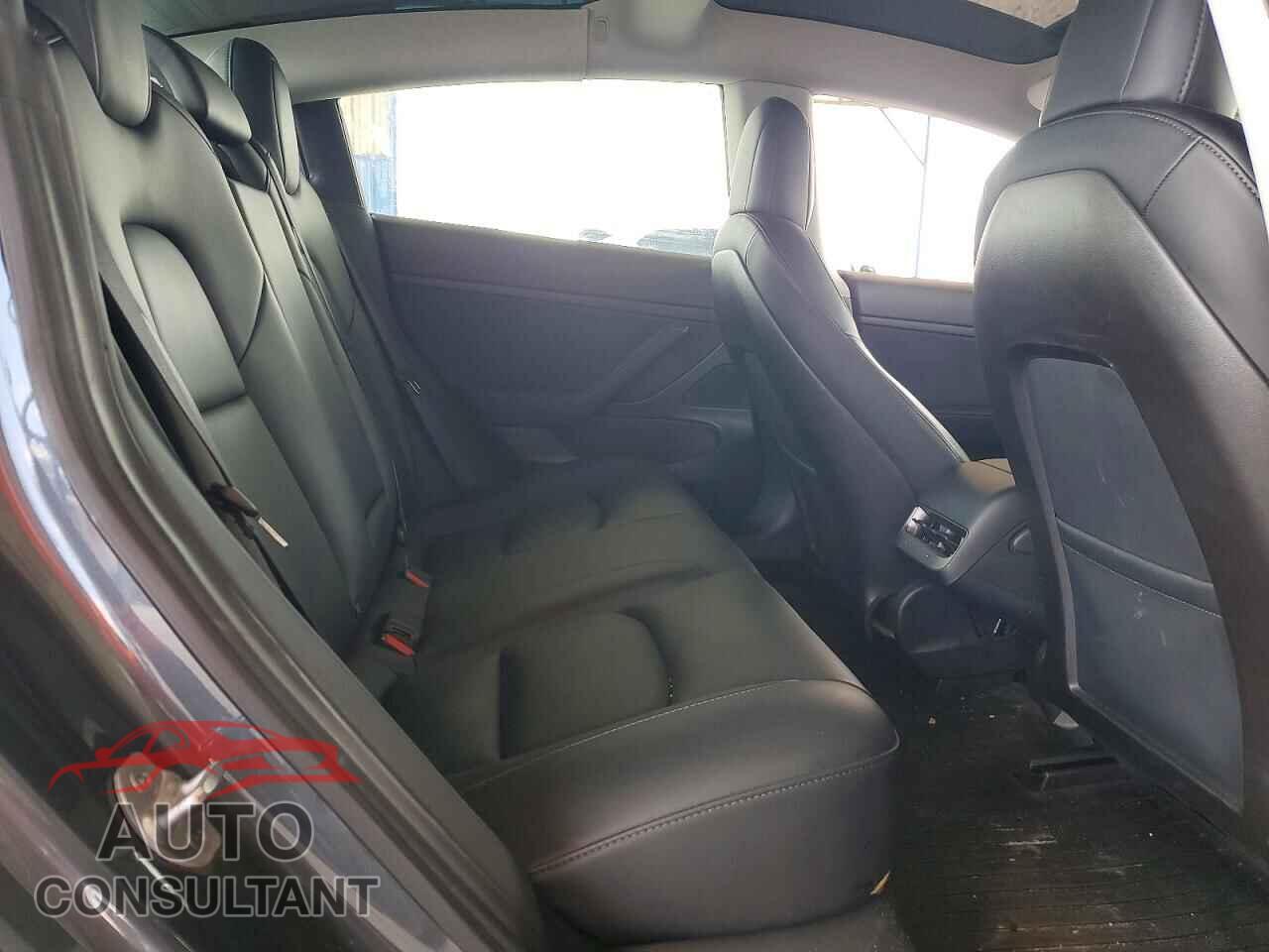 TESLA MODEL 3 2020 - 5YJ3E1EA3LF736622