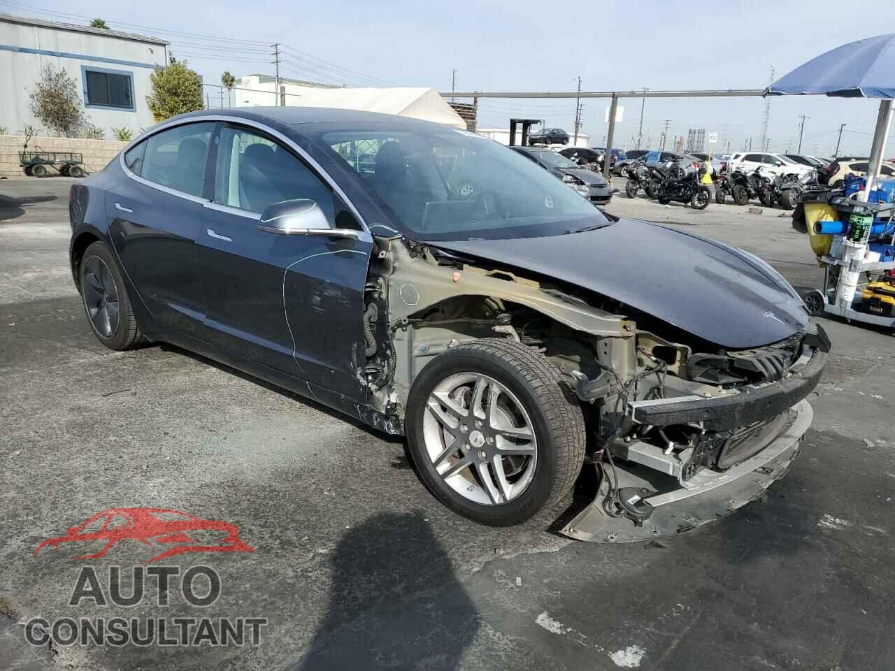 TESLA MODEL 3 2019 - 5YJ3E1EA8KF464275