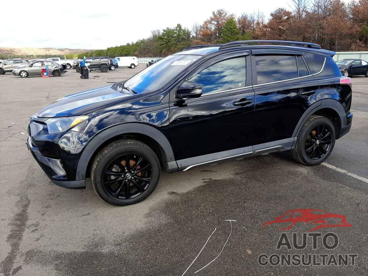 TOYOTA RAV4 2018 - 2T3RFREV2JW698302
