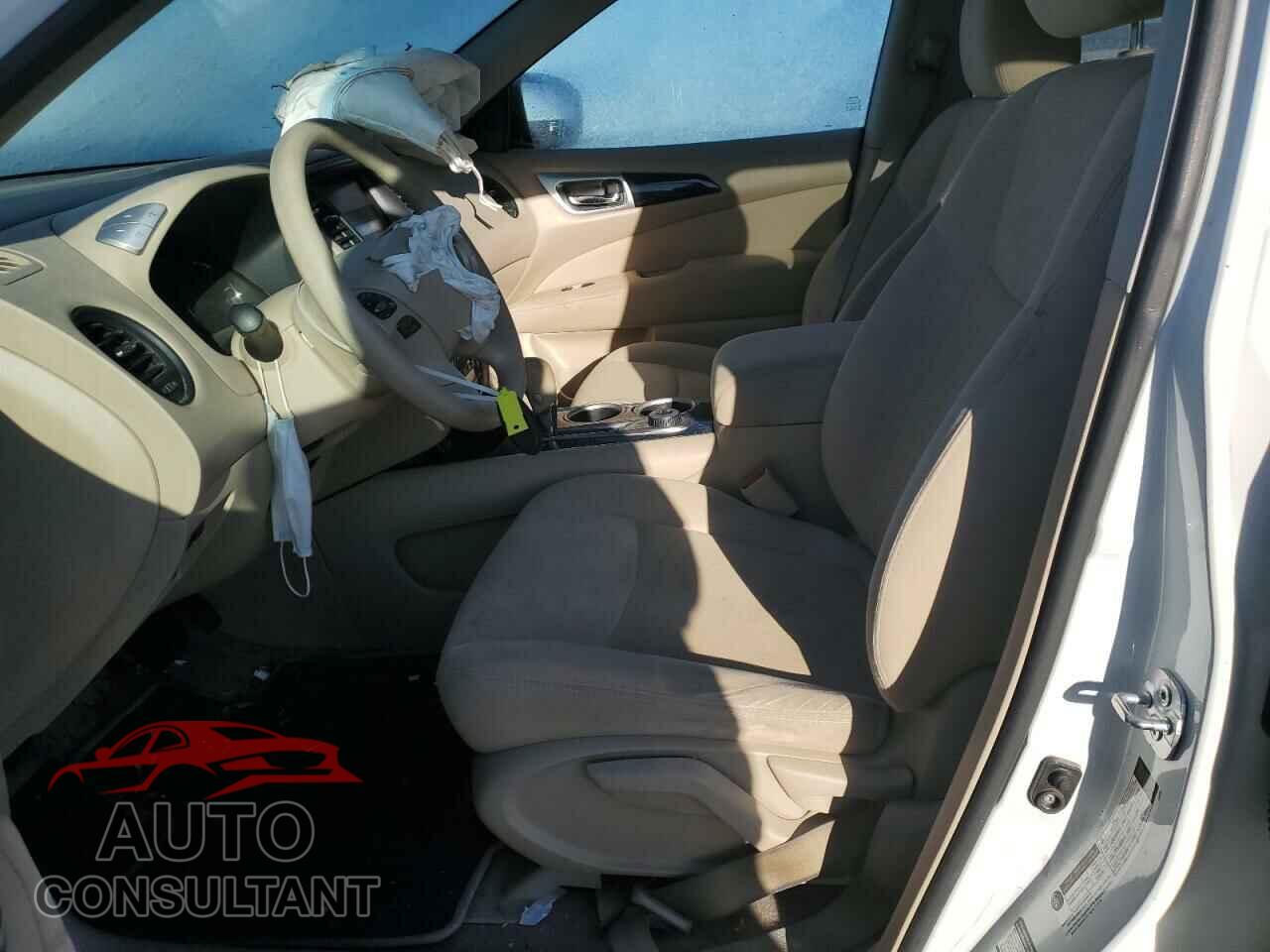 NISSAN PATHFINDER 2015 - 5N1AR2MM1FC675071