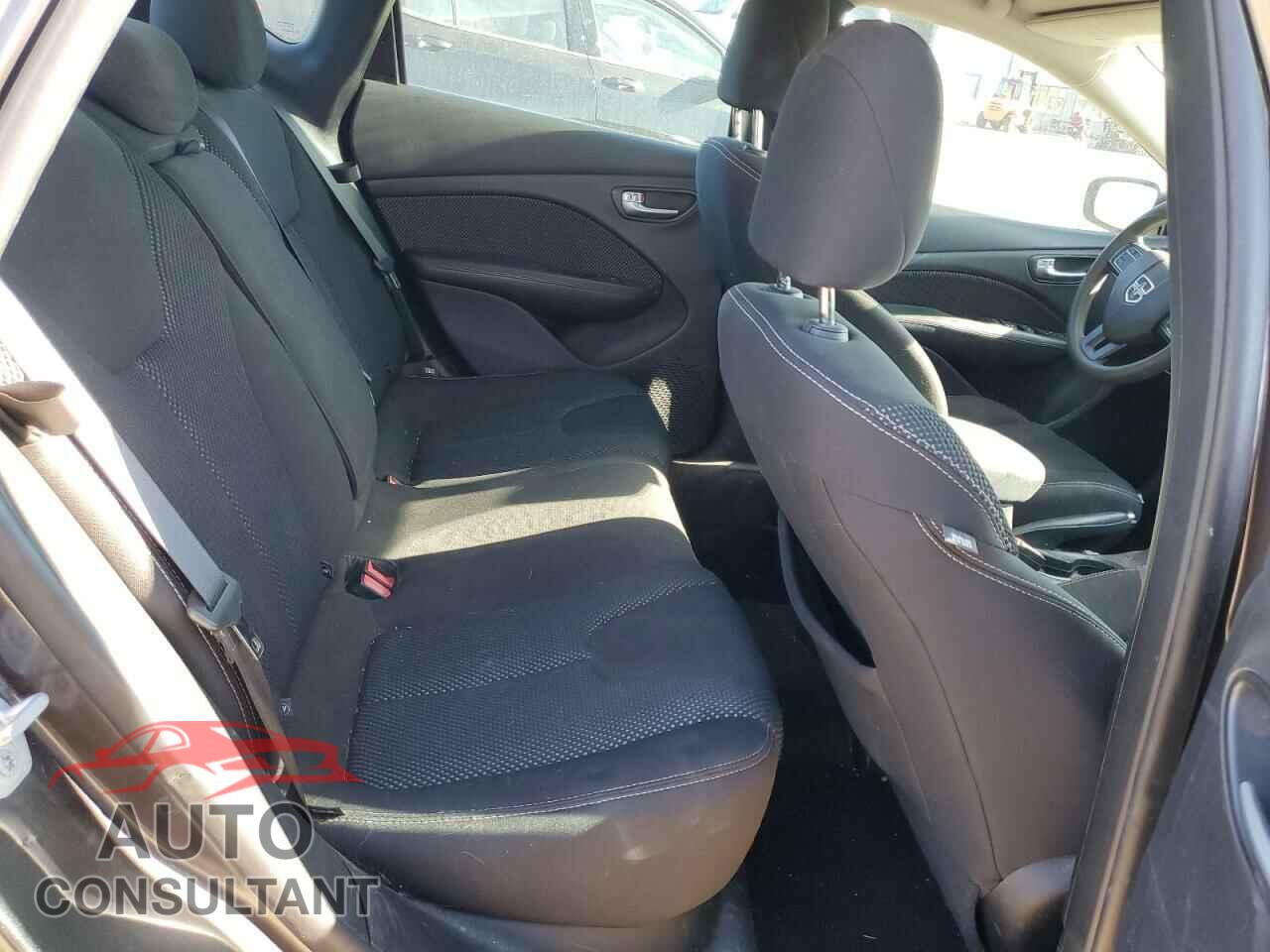 DODGE DART 2015 - 1C3CDFBB5FD369400