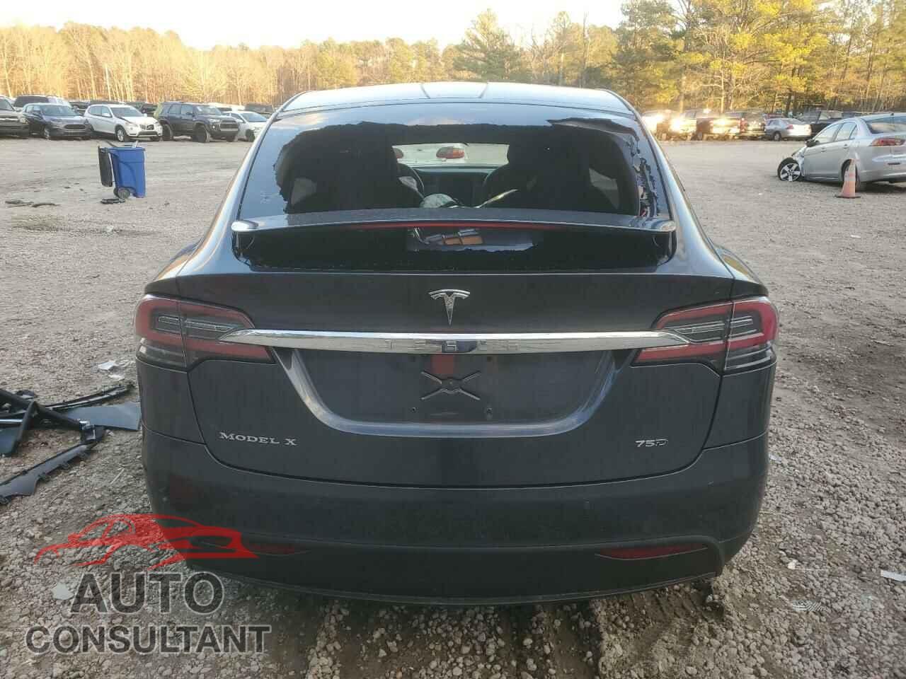 TESLA MODEL X 2018 - 5YJXCBE21JF142629