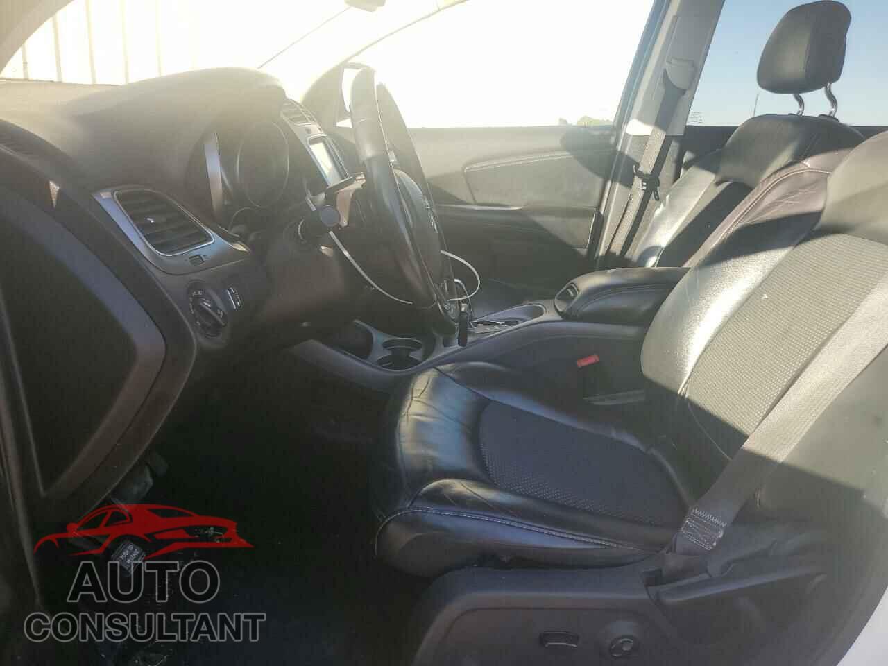 DODGE JOURNEY 2017 - 3C4PDCGB3HT708589
