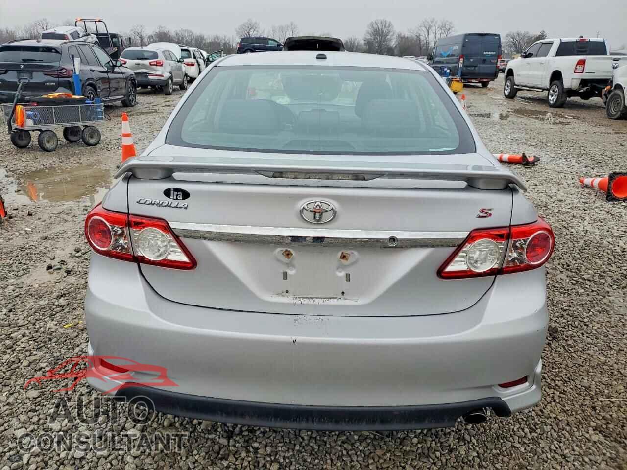 TOYOTA COROLLA 2013 - 2T1BU4EE2DC020397