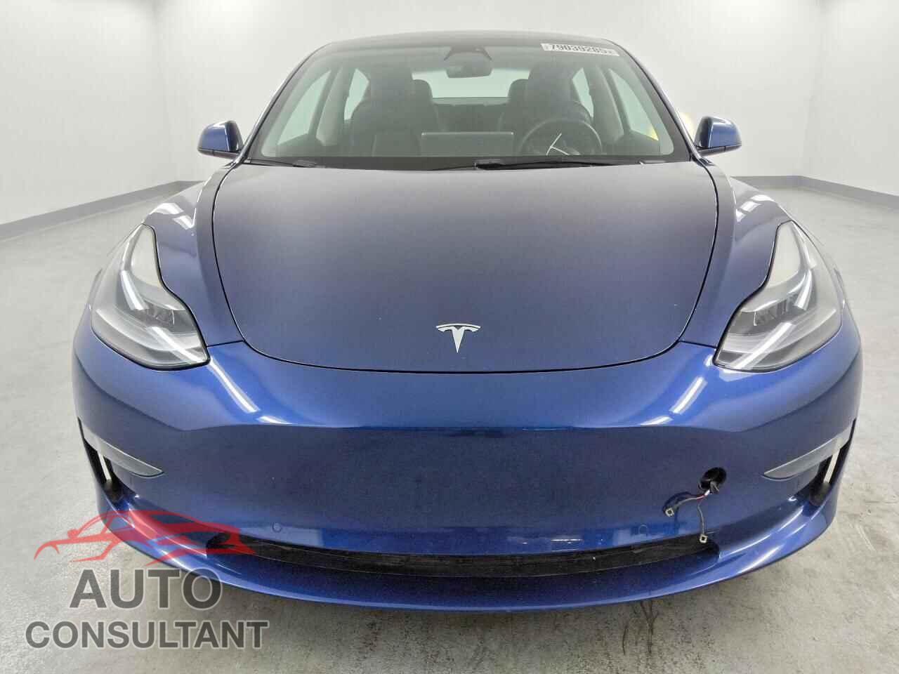 TESLA MODEL 3 2022 - 5YJ3E1EA5NF303810