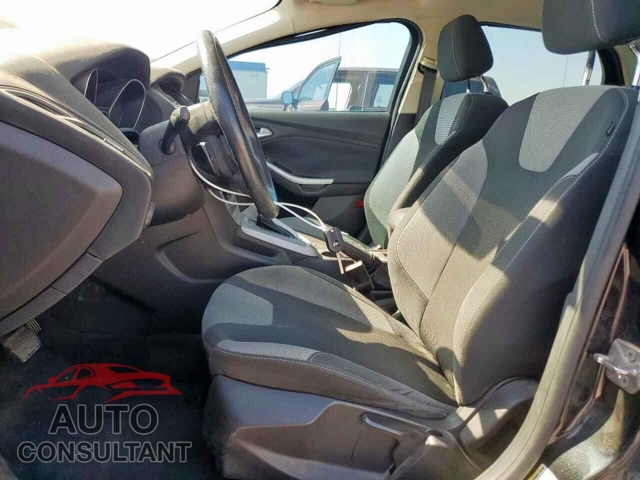 FORD FOCUS 2012 - 1FAHP3F24CL172419