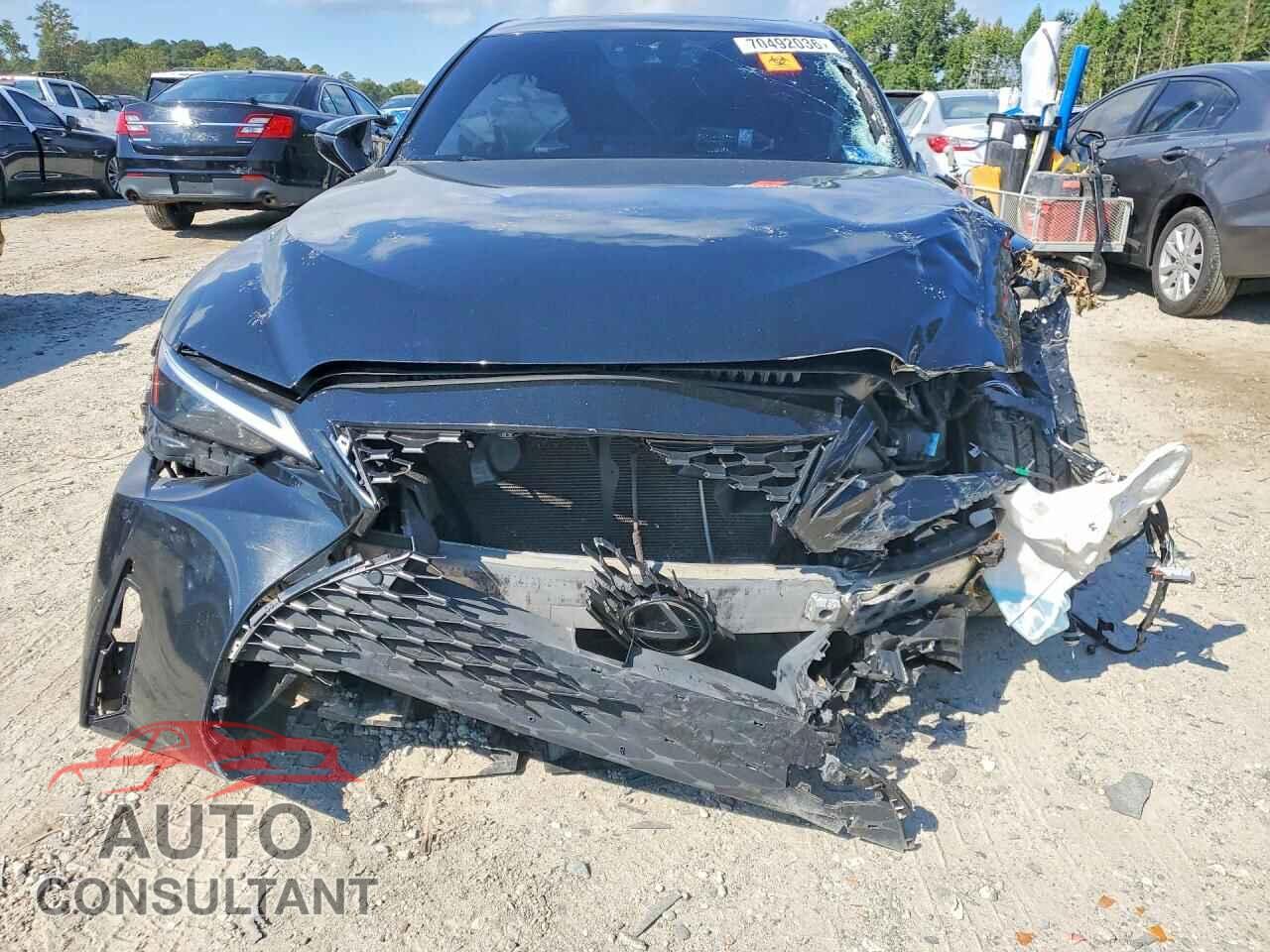 LEXUS IS 2022 - JTHD81F28N5047939