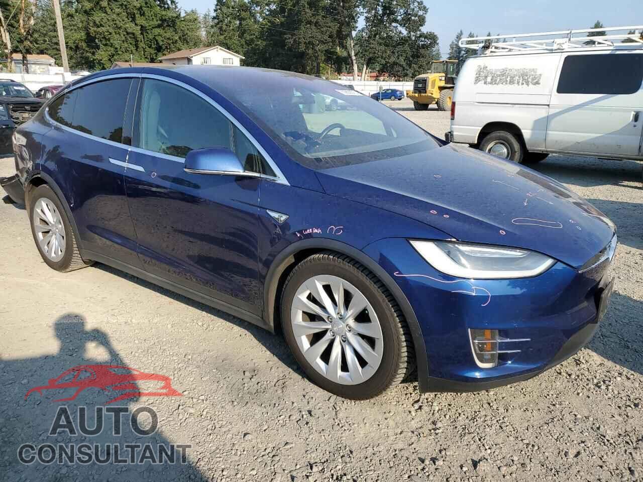 TESLA MODEL X 2016 - 5YJXCBE21GF018787