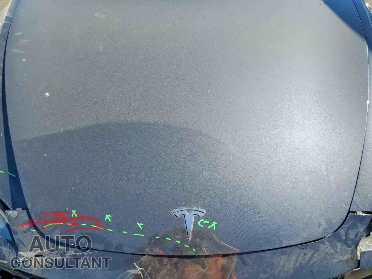 TESLA MODEL 3 2025 - 5YJ3E1EA0SF890400