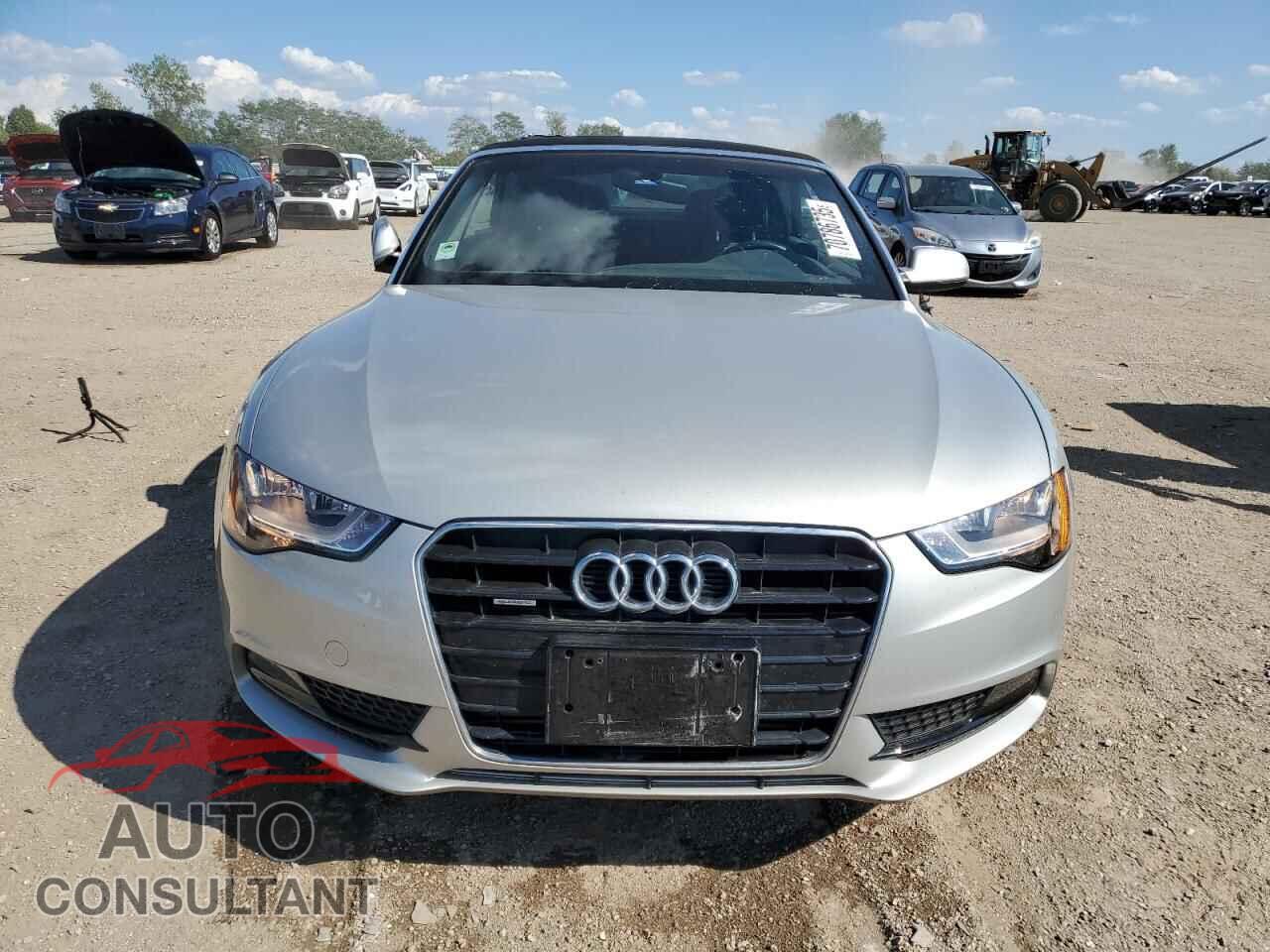 AUDI A5 2013 - WAUCFAFH0DN005977