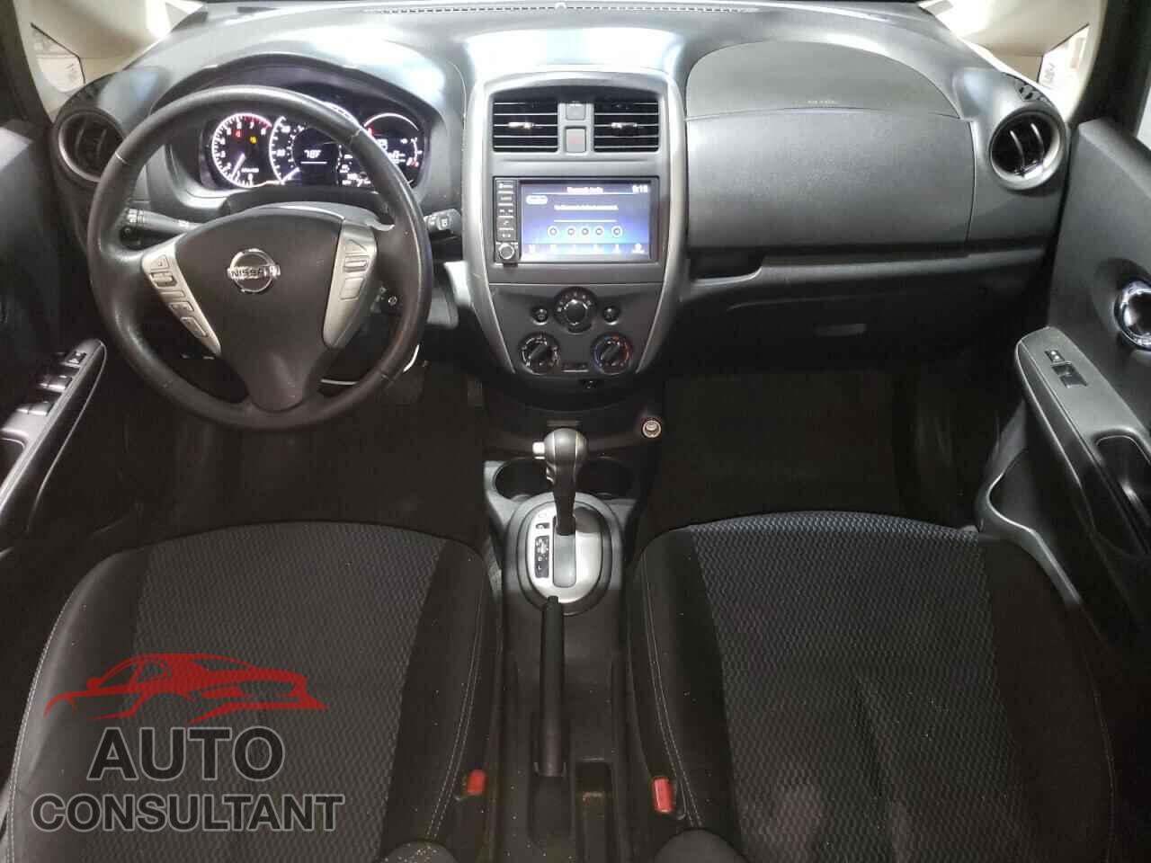 NISSAN VERSA 2019 - 3N1CE2CP3KL355644