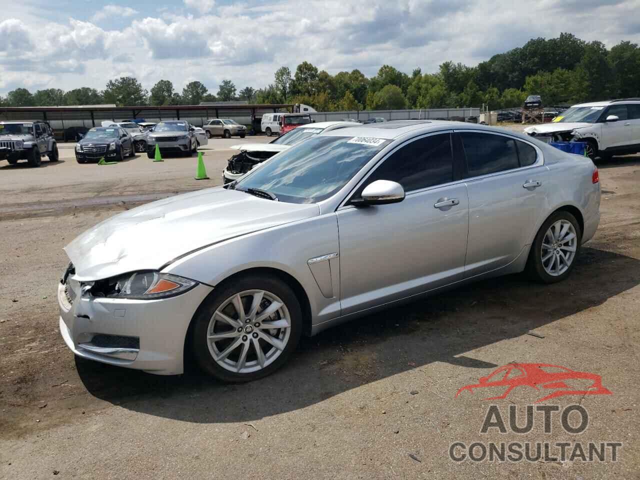 JAGUAR XF 2012 - SAJWA0FBXCLS53248