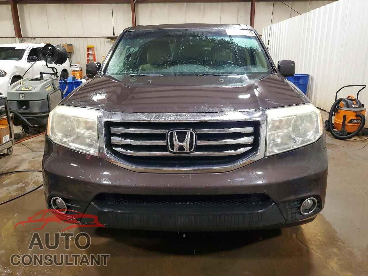 HONDA PILOT 2013 - 5FNYF4H57DB020102
