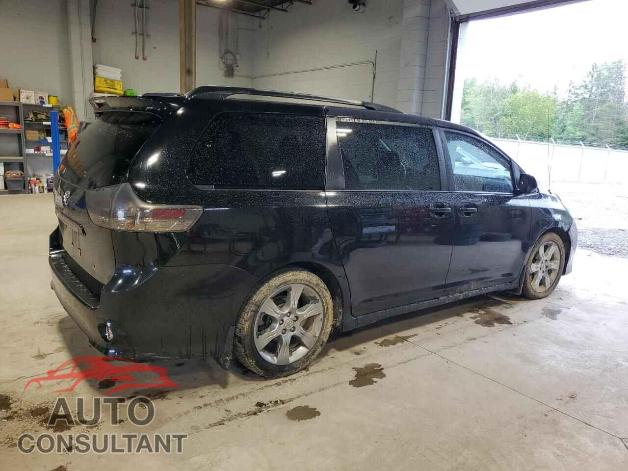 TOYOTA SIENNA 2011 - 5TDXK3DC3BS172067