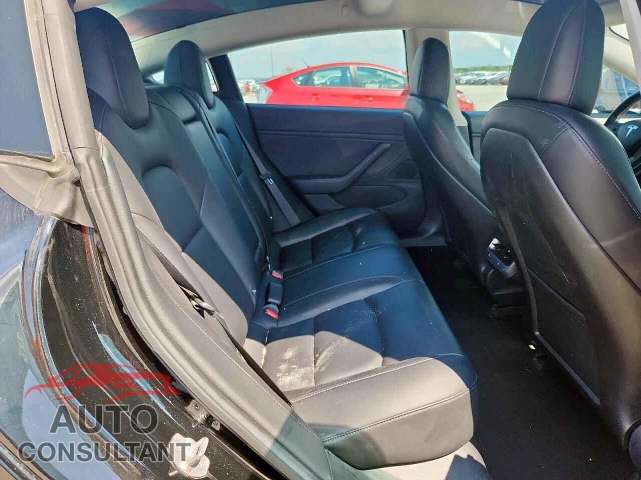 TESLA MODEL 3 2018 - 5YJ3E1EA3JF042414