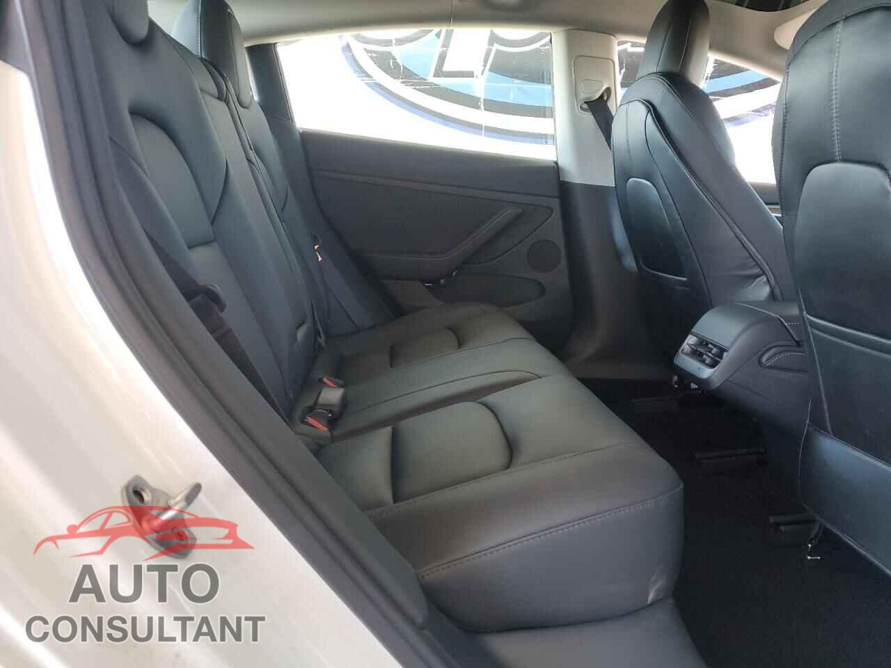 TESLA MODEL 3 2023 - 5YJ3E1EA3PF453790