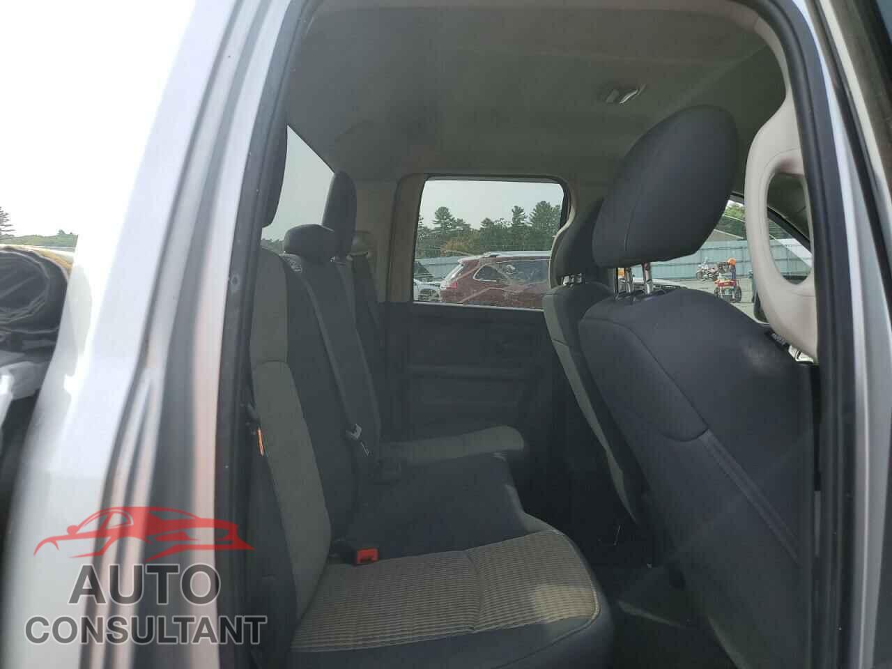 DODGE RAM 1500 2012 - 1C6RD7FP0CS243817