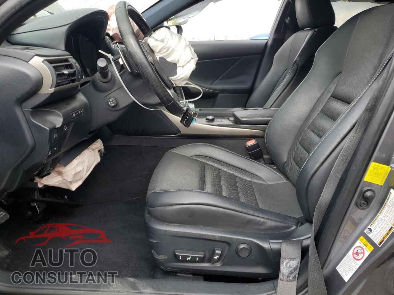 LEXUS IS 2018 - JTHBA1D27J5069391