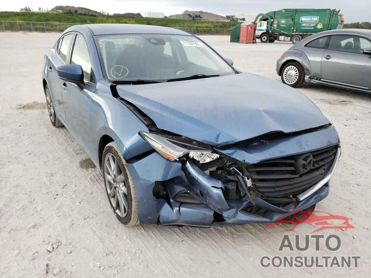 MAZDA 3 2018 - 3MZBN1V32JM257448