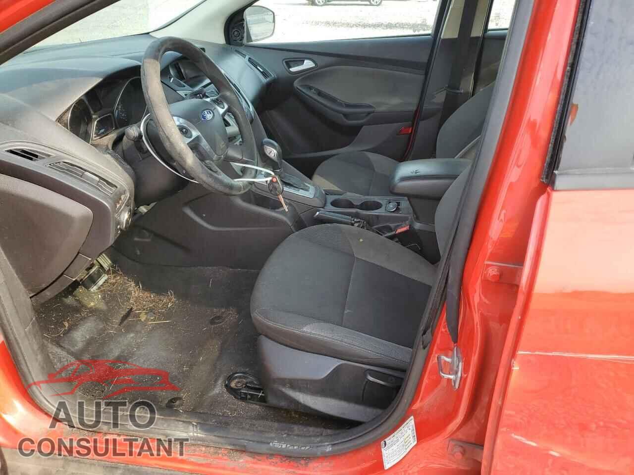 FORD FOCUS 2014 - 1FADP3F20EL211752