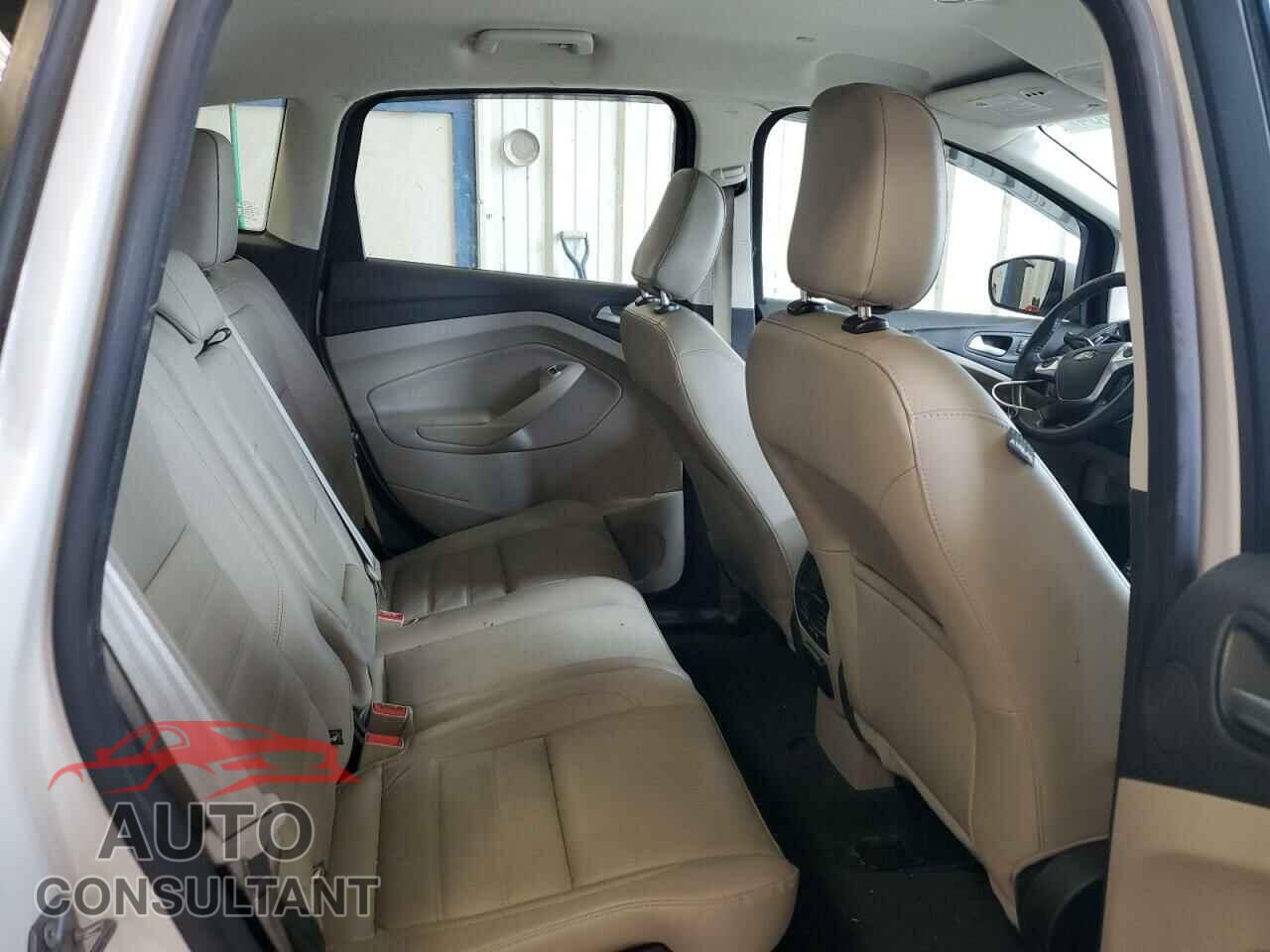 FORD CMAX 2018 - 1FADP5DU5JL101189