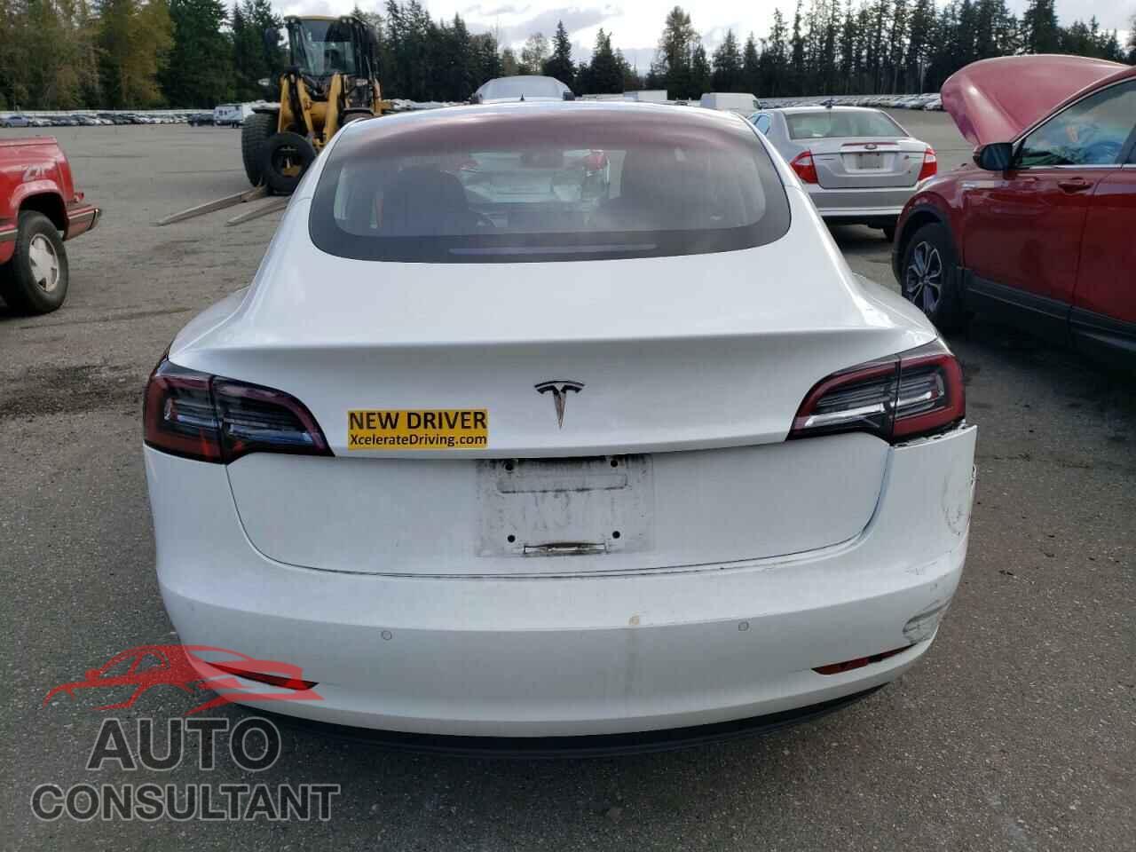 TESLA MODEL 3 2018 - 5YJ3E1EA6JF013800