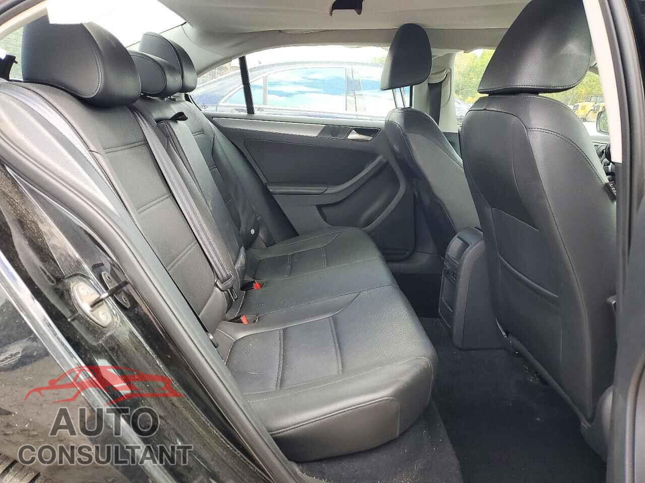 VOLKSWAGEN JETTA 2014 - 3VWLL7AJ5EM351007