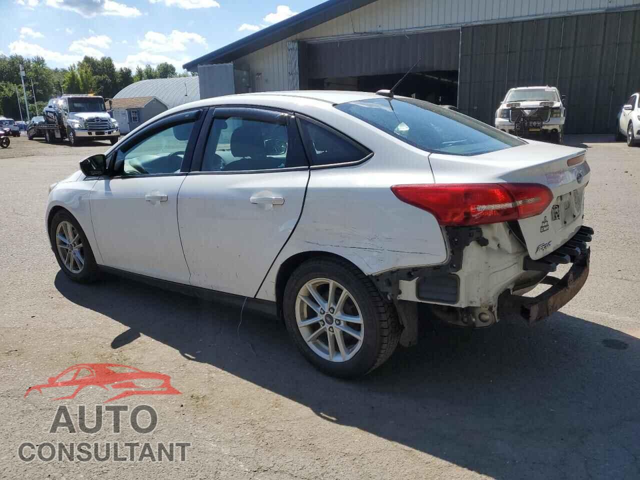 FORD FOCUS 2015 - 1FADP3F24FL352938