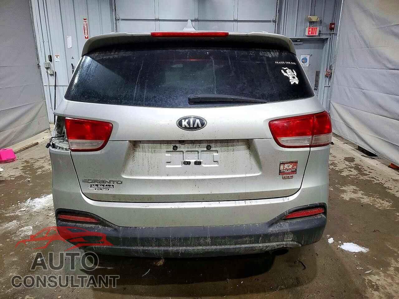 KIA SORENTO 2016 - 5XYPGDA33GG028311